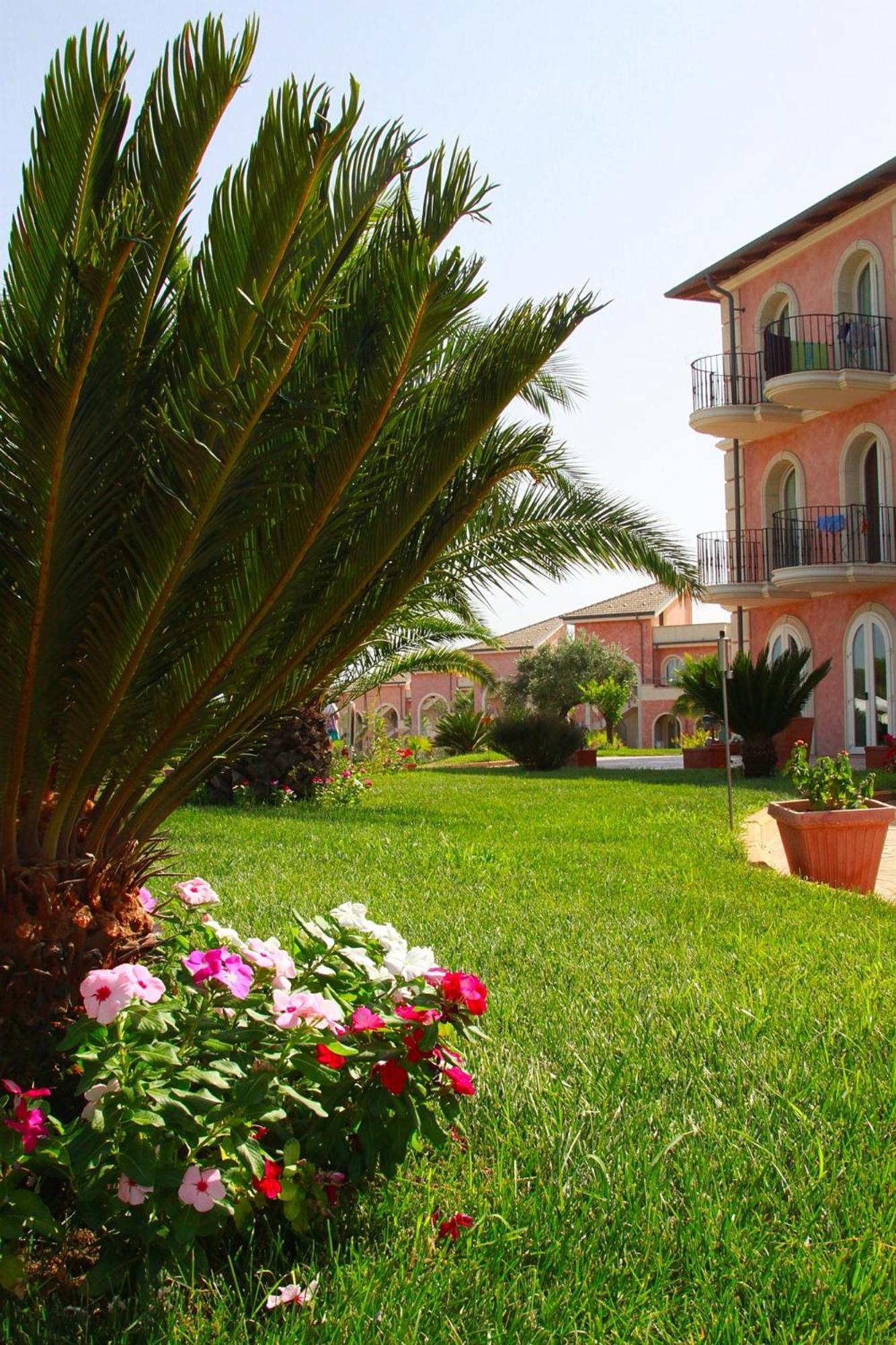 Bv Airone Resort Marina di Sibari Eksteriør billede
